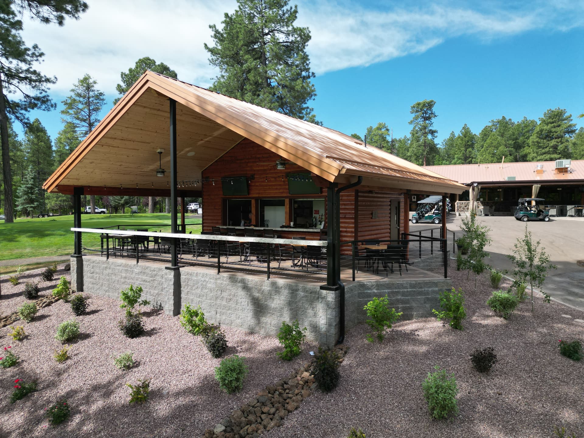 The Perch at Pinetop Country Club — covered patio