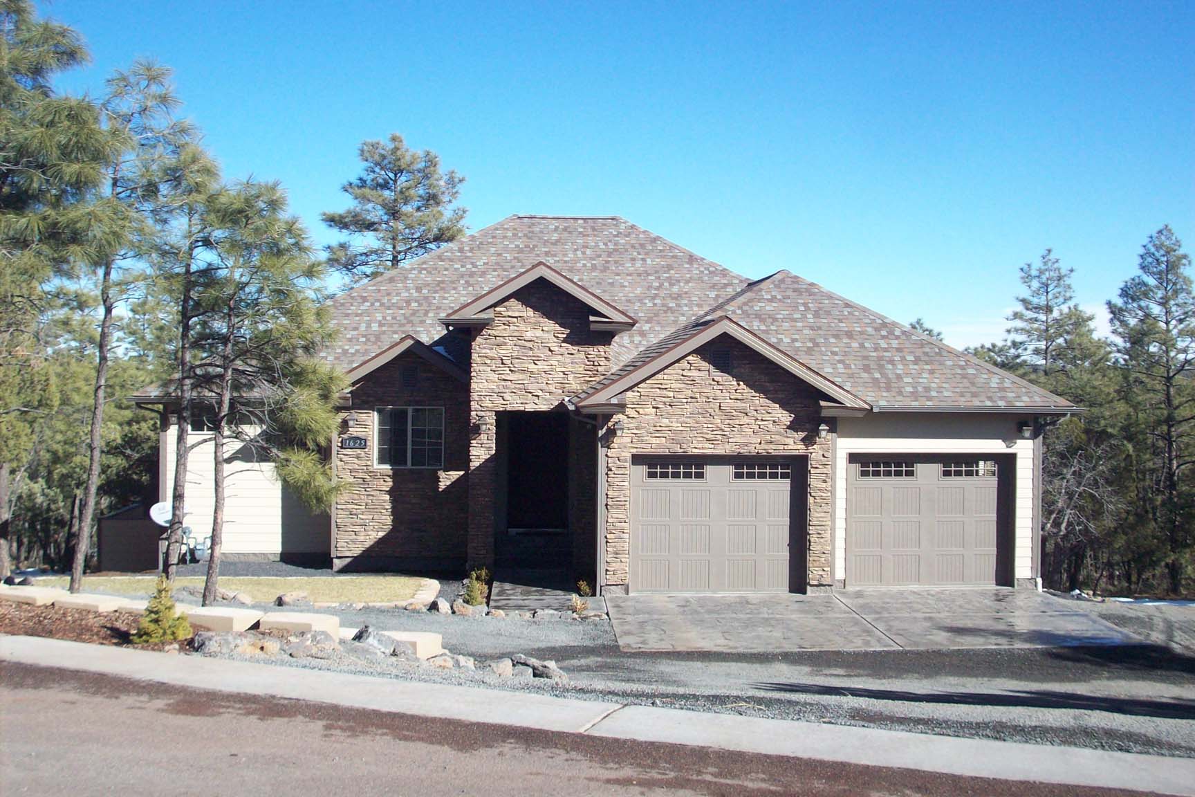 Custom Homes on your Lot